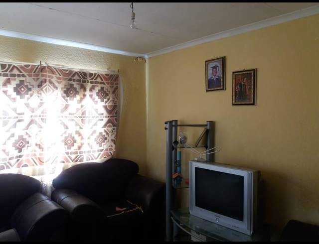 3 BEDROOM HOUSE SOLD IN SOSHANGUVE EAST